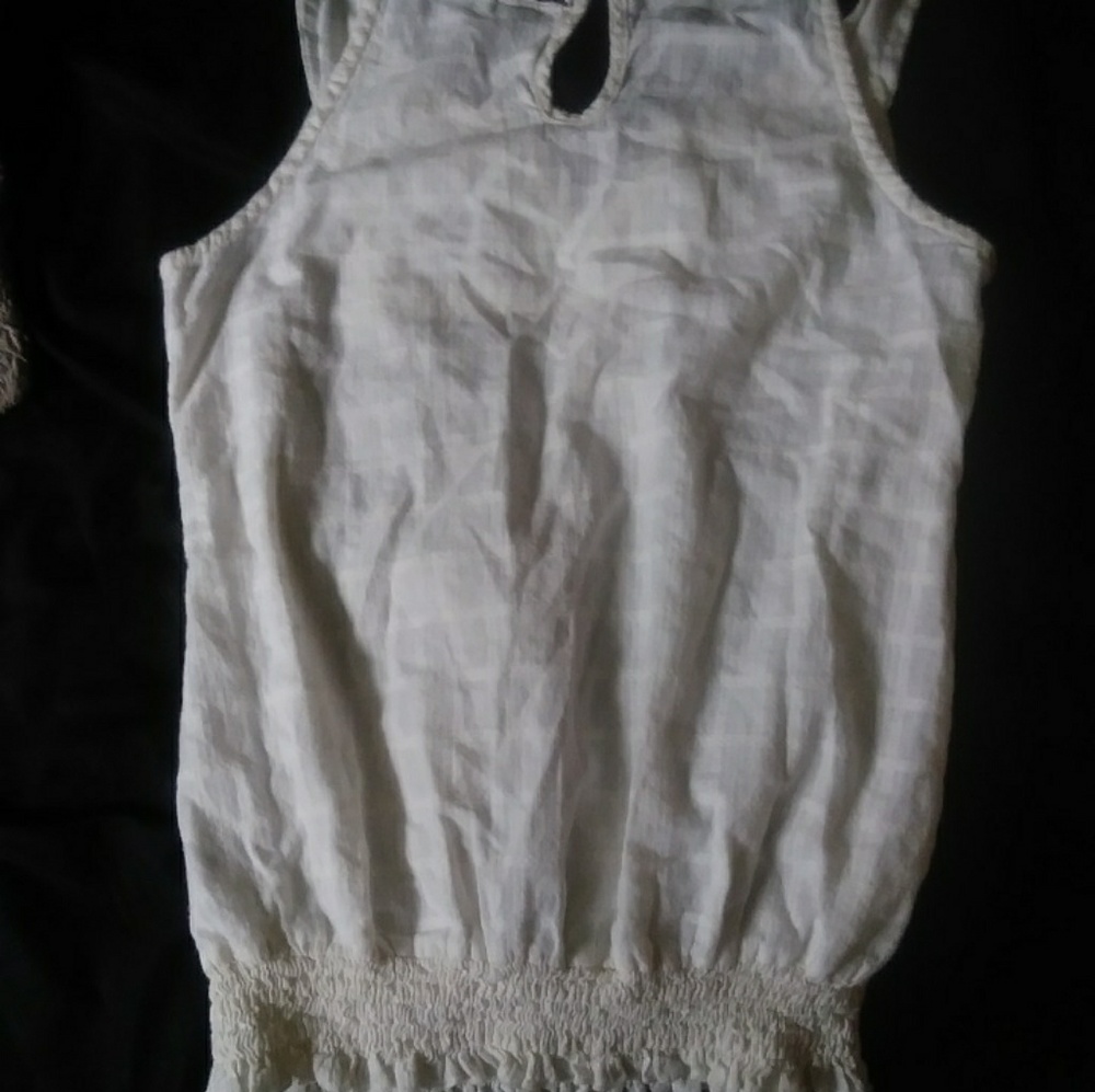 Summer Top - Picture 3 of 3